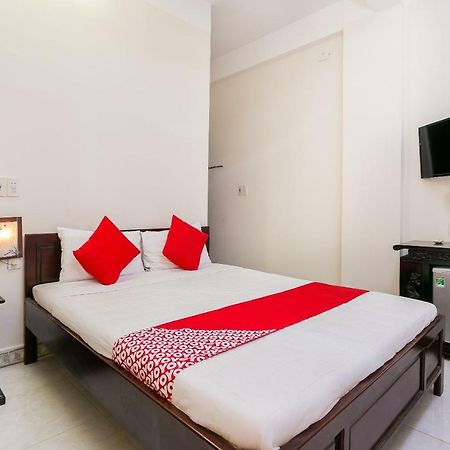 Oyo 117 Gina Hotel Đà Nẵng Extérieur photo
