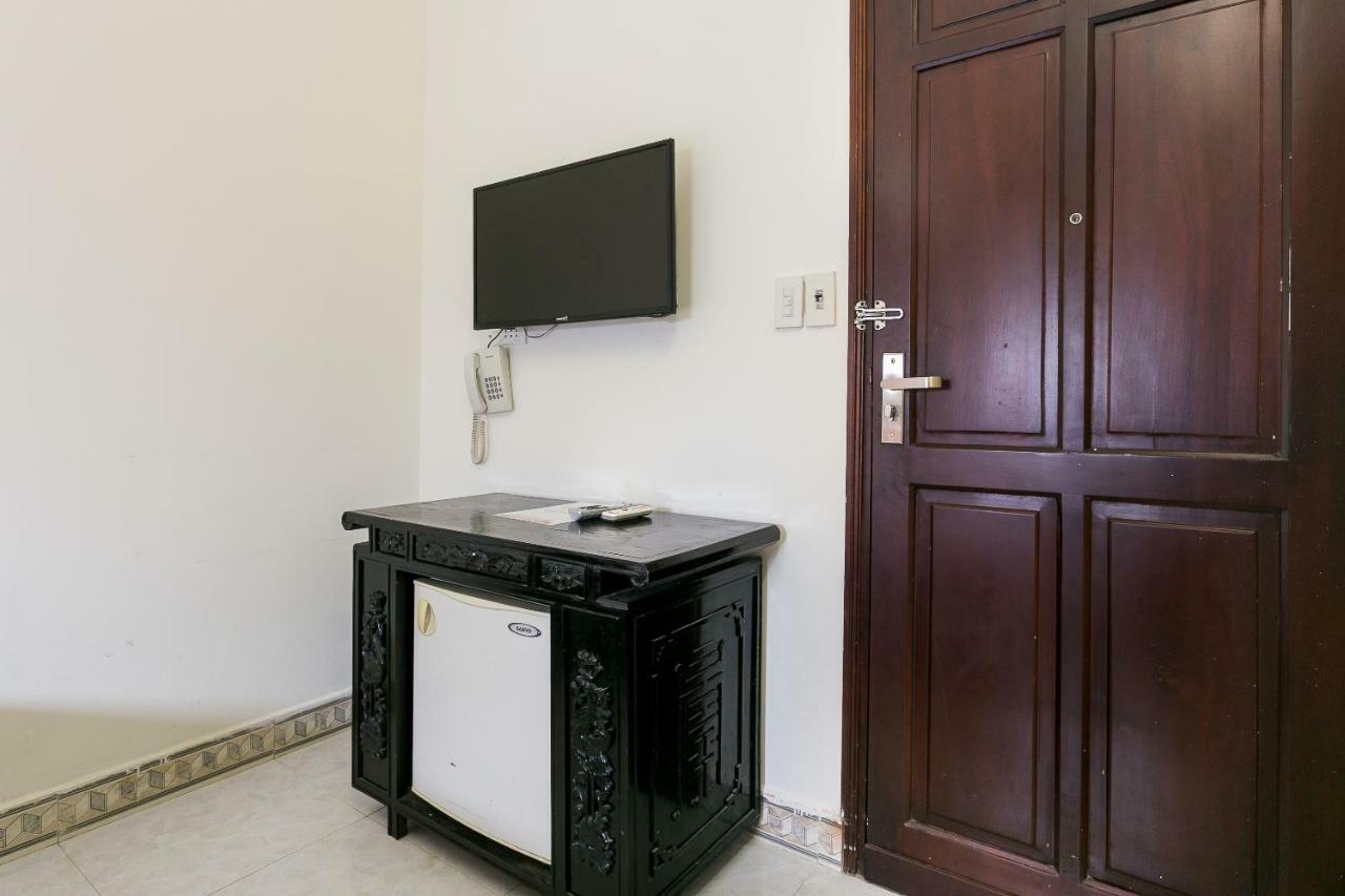 Oyo 117 Gina Hotel Đà Nẵng Extérieur photo